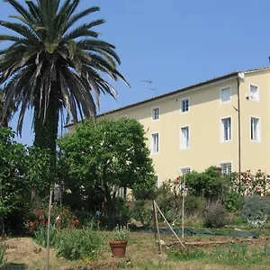 Casa Marcè A Sonno Couette-café Porcari